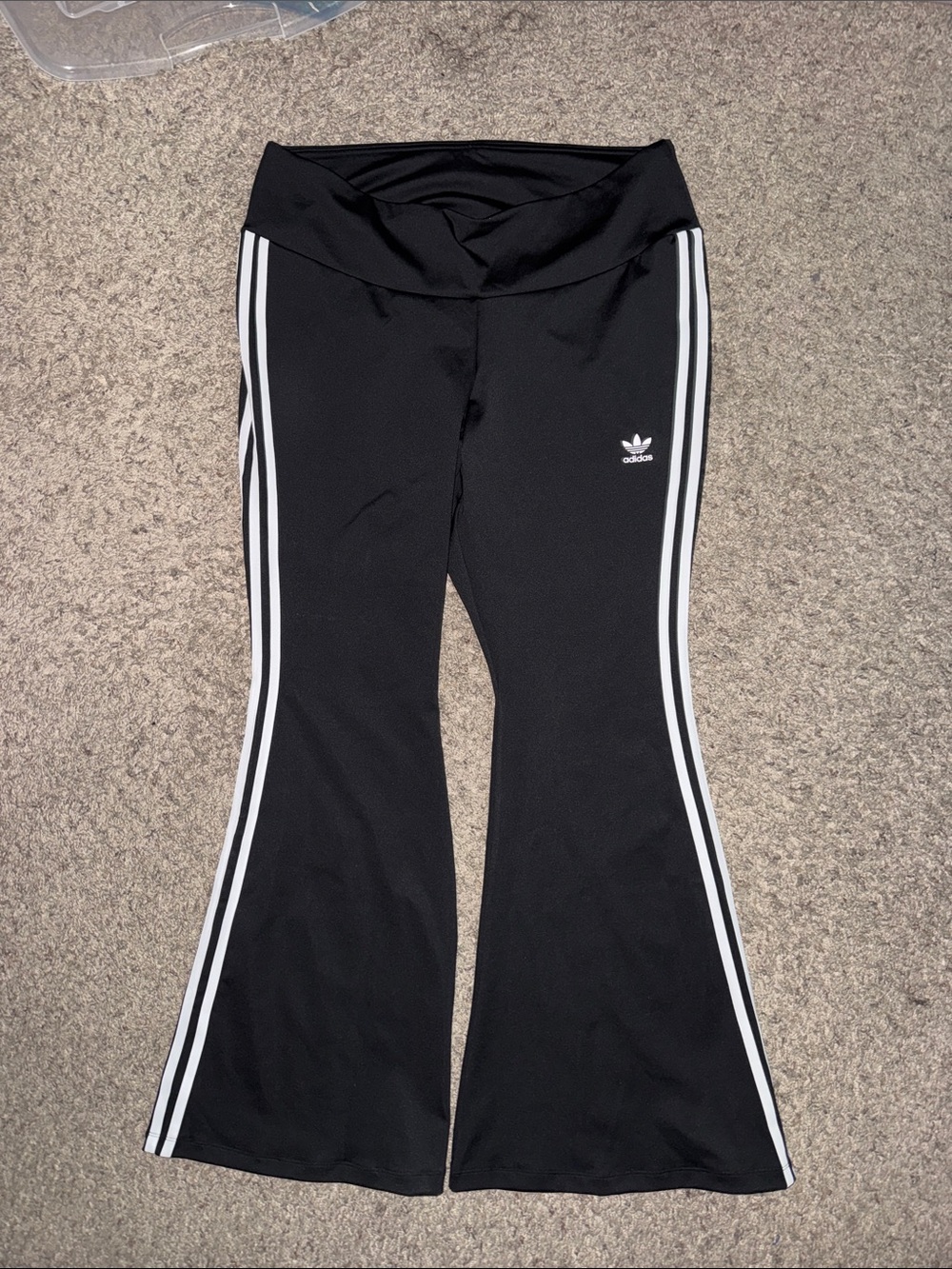 🖤ADIDAS BLK/WHT FLARED PANTS SIZE 3X🖤